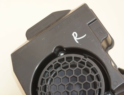 mdaibakさま GENUINE OEM MAZDA 3CX-5CX-9 QUARTER PANEL LOUD SPEAKER W