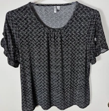 Elle Women's Size XL Black White Blouse Top Short Sleeve Classic Neckline