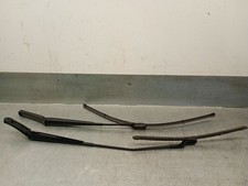 6F1955409VZ1 WISCHARM SCHEIBENREINIGUNG VORN RECHTS / 6F1955409 / 5391767 FÜR SE