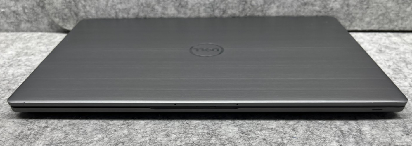 Dell Latitude 7420, 14-Inch Laptop, with Intel Core i7 11th Gen., 256 GB SSD (Solid State Drive), Windows 11 Home