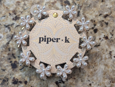 NEW 3x Piper K - Christmas Winter Rhinestone & Pearl Embellished Mini Claw Clips Piper K Christmas Holiday 3pc Hair Claw Clip Set | eBay main image 4