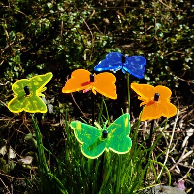 Leuchtende Gartendeko Pfähle 5 kleine Schmetterling Oramente Dekoration Zubehör