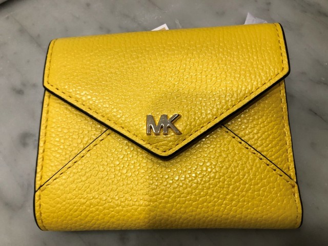 michael kors medium crossgrain leather envelope wallet