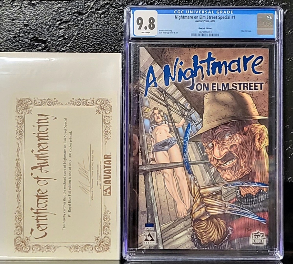 希少　The Nightmares on Elm Street Nightmare On Elm Street Special #1 Royal Blue Foil Comic CGC 9.8