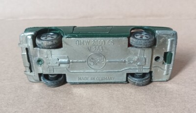 Siku #V266 1:64 BMW 2000 CS grün 