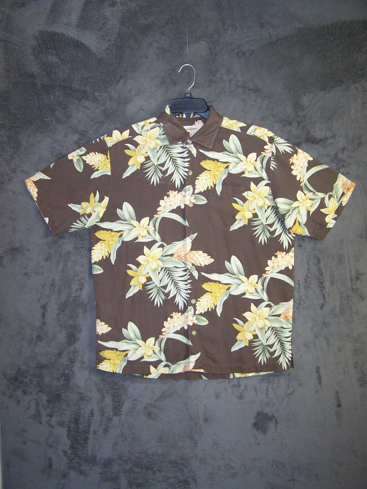 Tommy Bahama Shirt Adult Medium Brown Silk Floral Hawaiian Button SS Casual Mens