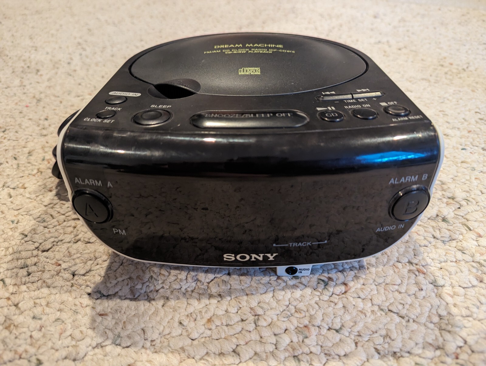Sony Dream Machine ICFCD815 Dual Alarm Clock FM/AM Radio Stereo