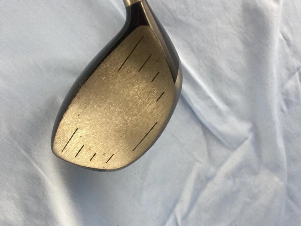 Titleist Golf Titanium 975D Driver 10.5 Ultra Lite R Flex Grade 9 - Image 4 of 4