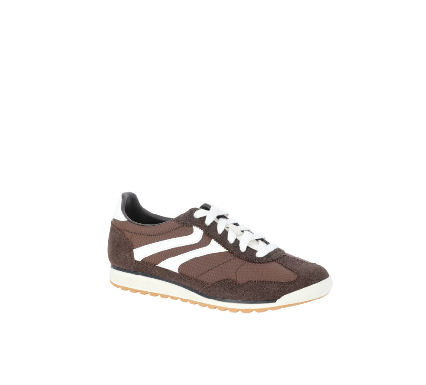 Retro Lace-Up Women&rsquo;s Sneaker with Cushioned Sole & Vintag