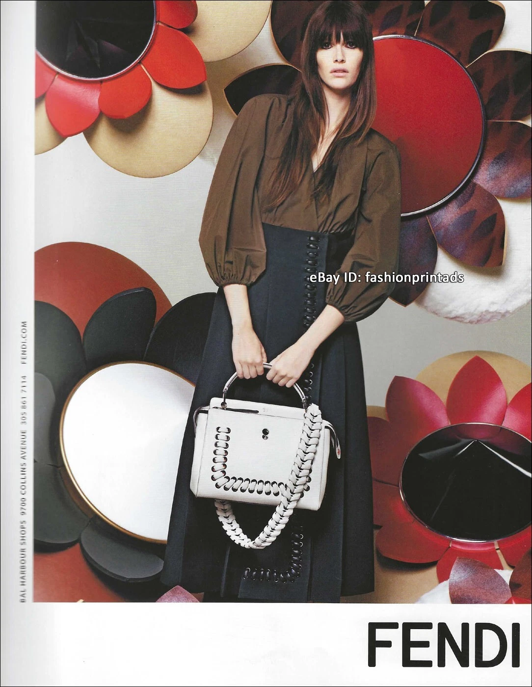FENDI 1 pagina STAMPA ANNUNCIO primavera 2016 VANESSA MOODY tenuta borsa DotCom LAGERFELD