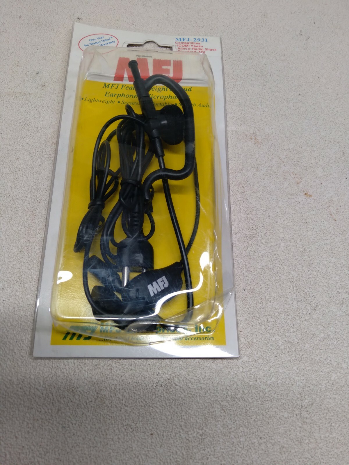 MFJ-2931 earphone/microphone new in package
