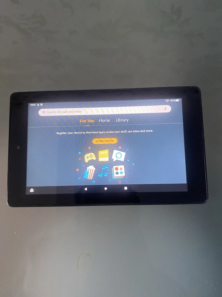 Amazon Fire HD 8 Tablet 7th Gen.  7” HD display 16 GB Black - Good condition - Image 2 of 4