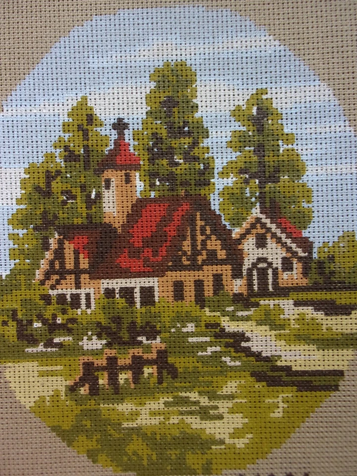 N° 21004  CANEVAS A FAIRE PAYSAGE  23,5 cm x 19,5 cm sans fil et sans aiguille - Photo 2/2