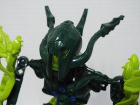 LEGO BIONICLE GLATORIAN VASTUS (8986) COMPLETE W/ SPIKED FRUIT *FREE SHIPPING*