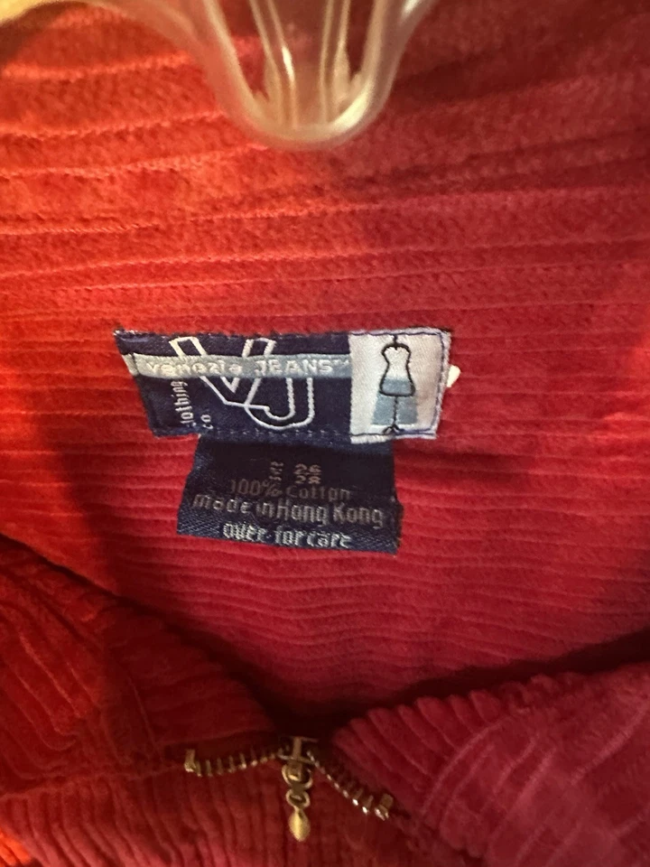 Camisa/jaqueta feminina de veludo vermelho com zíper tamanho 26/28 - Imagem 3 de 4