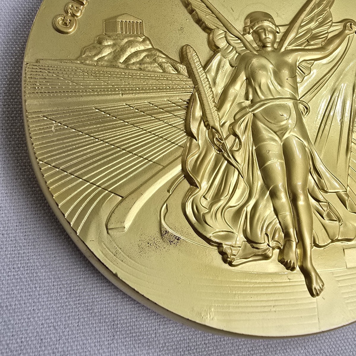 2020 Tokyo Olympics Commemorative Gold Medal With Lanyard Replica