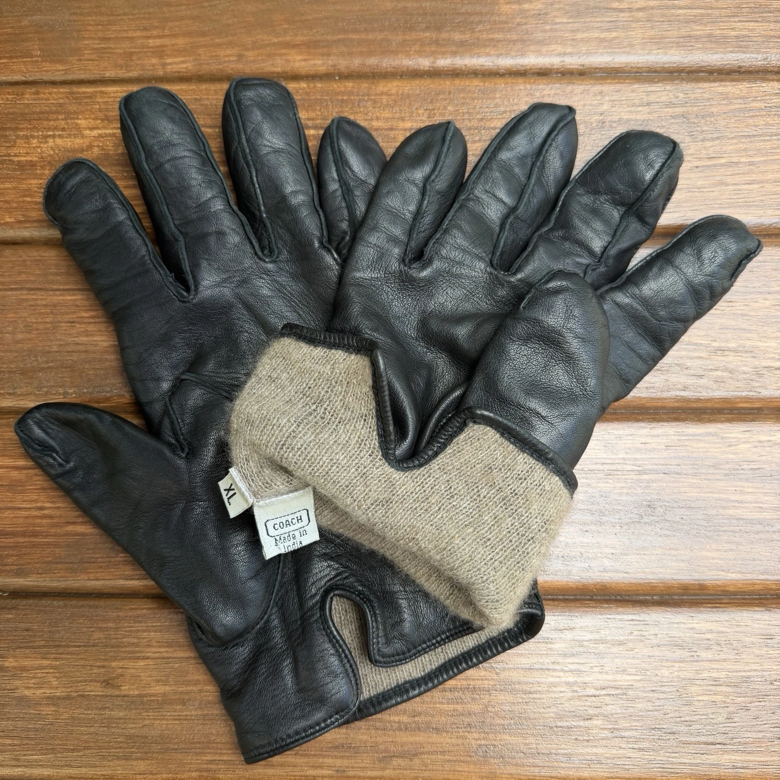 Coach Black Leather Cashmere Lined Gloves Men’s Size XL Vintage
Opens in a new window or tab