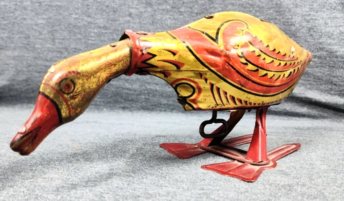 Antique 1924 Louis Marx Golden Goose Clockwork Tin Wind Up Toy Works - No Eggs