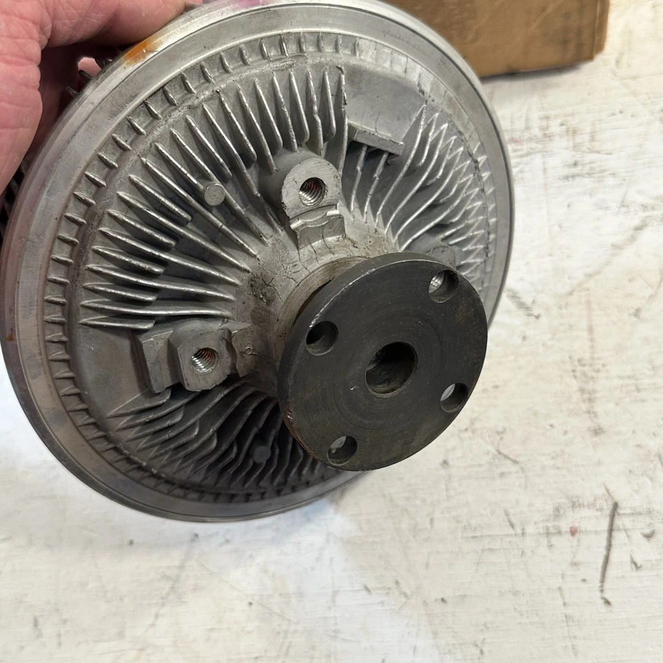New GM 14006729 Fan Clutch For Chevy And Buick GM Vehicles 1967-1996 Cadillac - Image 3 of 4