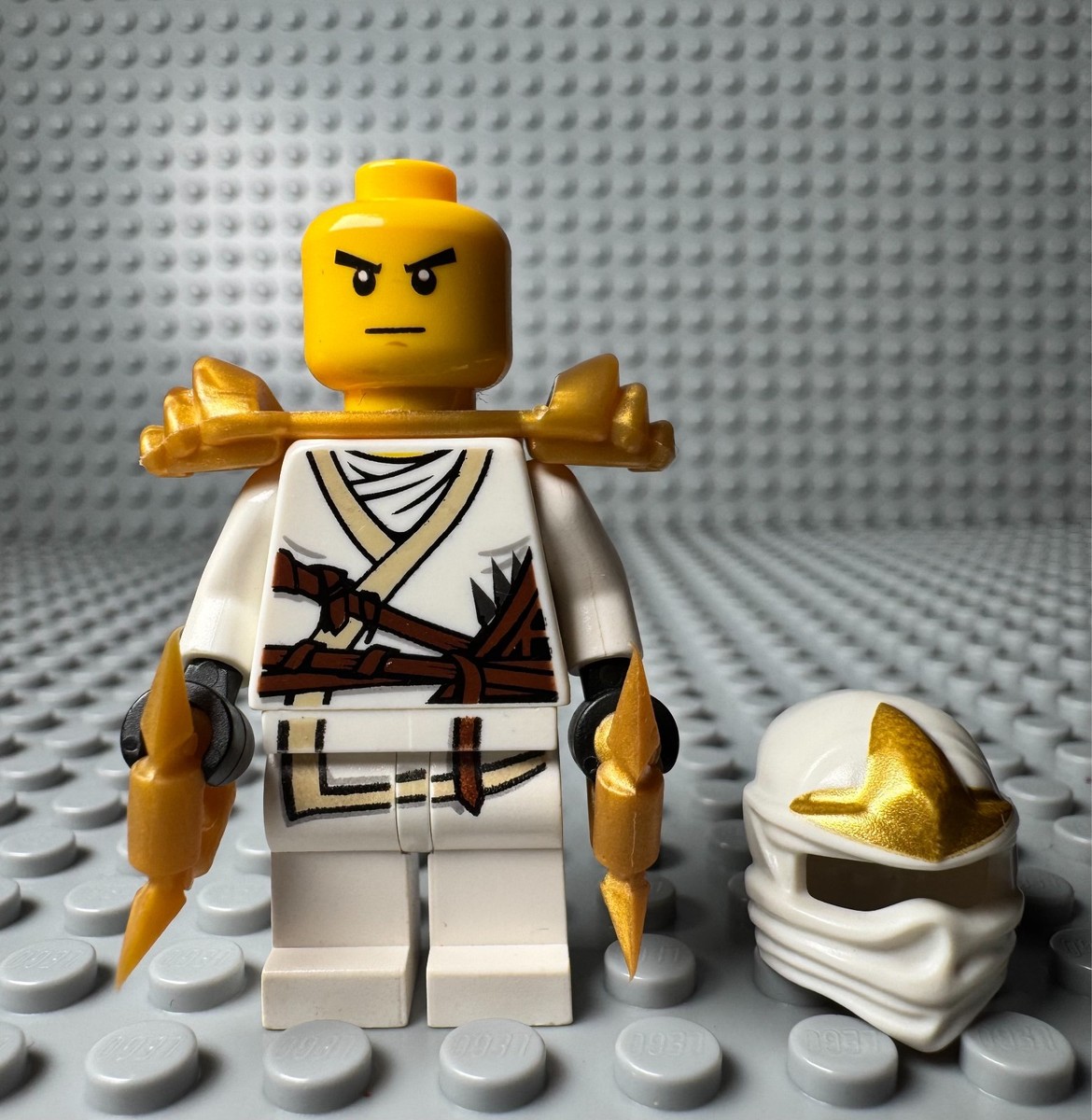 LEGO NINJAGO -- ZANE ZX MINIFIGURE WITH SHOULDER ARMOR 9445 9449