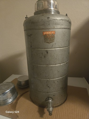 #ad Vtg Stanley 2 Gallon Jug Great For A Collector Read Description Has Rust. $60.00