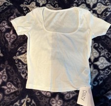 DAZY White Ribbed Cropped Top Size Medium Never Worn Tags Still On