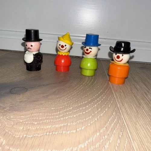 Lot Of Vintage Fisher Price Little People Clowns & Ringmaster 1980s