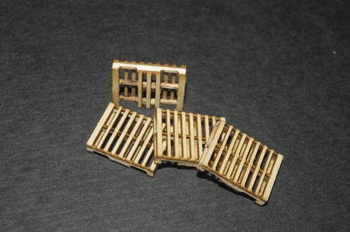 Kit de palets cortados láser escala S, fabrica 16 palets de madera una vez construidos.  - Imagen 1 de 2