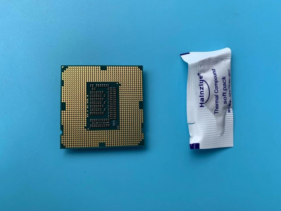 Intel Xeon CPU E3-1280 v2 E3-1280v2 8M Cache 3.6 GHz LGA1155 | SR0P7 Processor  - Image 2 of 2