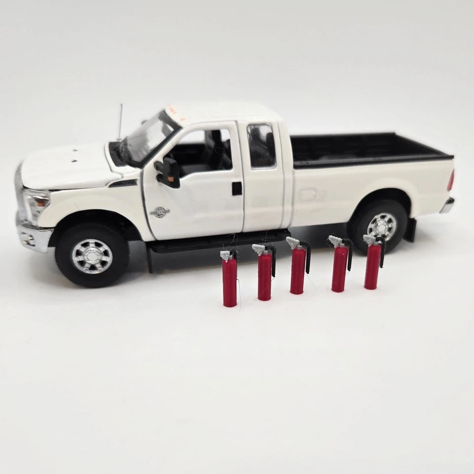 1/50 Scale Fire Extinguisher *5 Pack* - Image 3 of 4