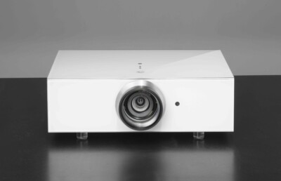 Sim2 4K UHD HDR Projector - CRYSTAL 4 SH - (2024) (white)