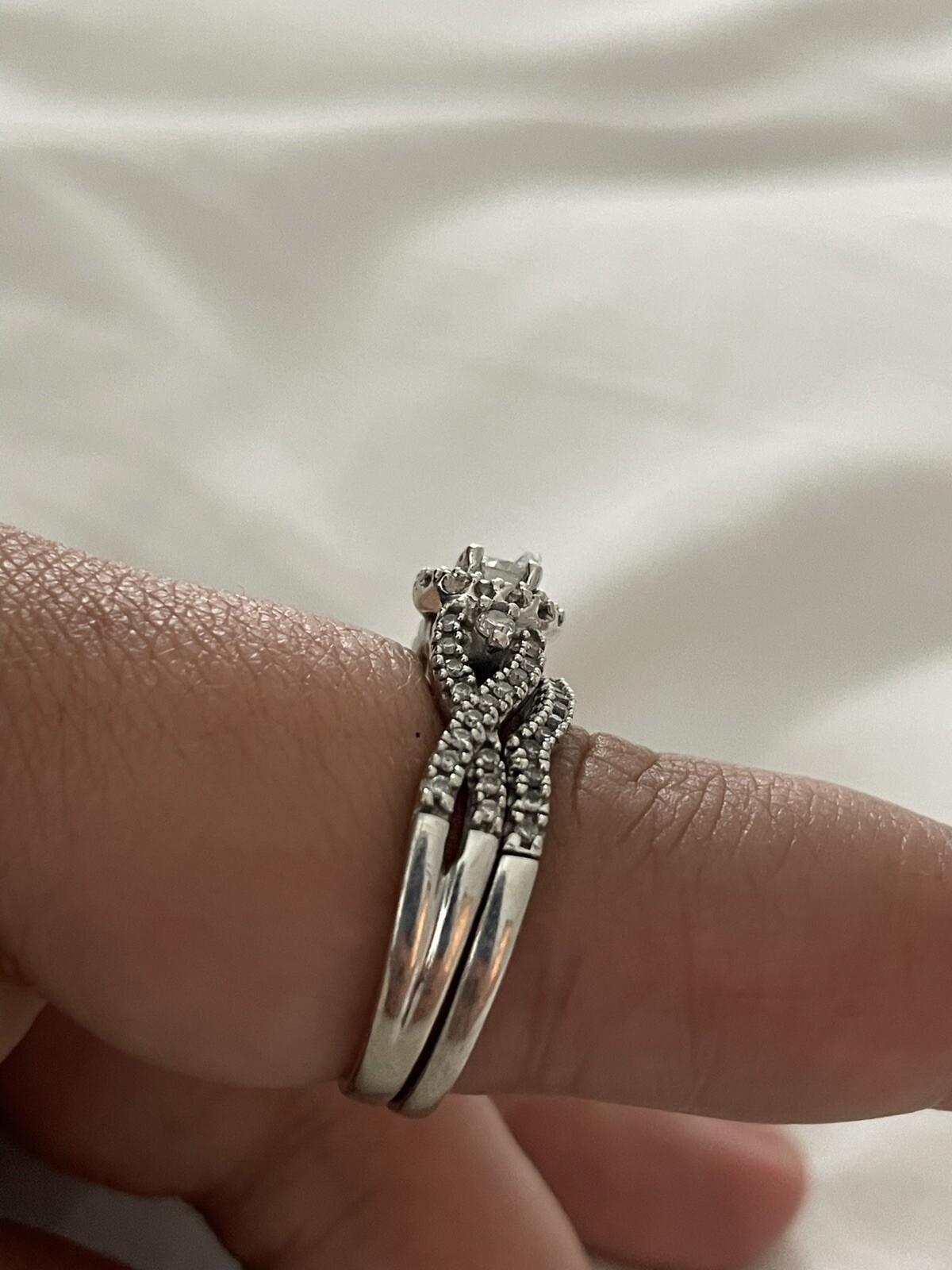 wedding ring - image 4