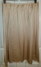 VINTAGE LARGE VANITY FAIR SLIPPERY BEIGE LACE HEM HALF SLIP