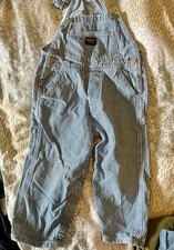Eine oshkosh Latzhose Blauweiss Gestreift Gr 3T oder 4T