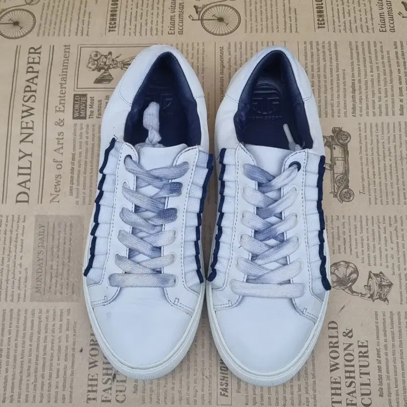 Tory Burch Ruffle Leather Sneakers Women 7 thumbnail 5