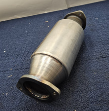 Heavy Duty Catalytic Converter 12 Inch Overall Length X 2-34 Inner Diameter Heavy Duty Catalytic Converter 12 Inch Overall Length X 2-34 Inner Diameter