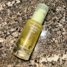 Goodal Green Tangerine Vita C Dark Spot Care Serum 30 ml Brightening Serum