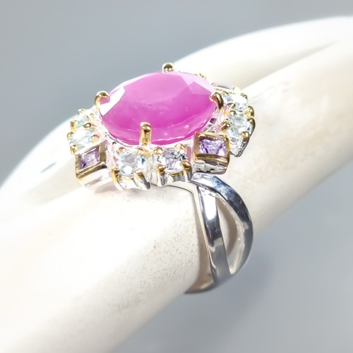 Beautiful 7 Ct Ruby Sterling Silver Ring Auction