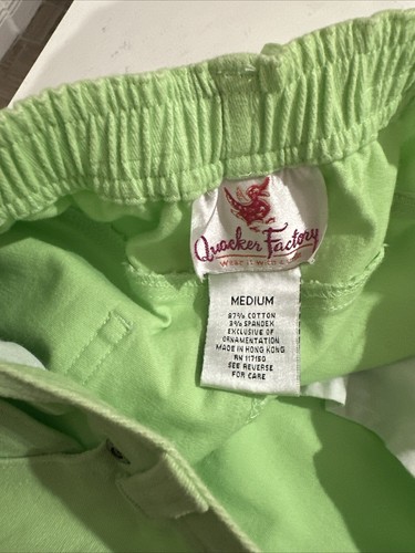 Quacker Factory Lime Garden Embroidered Flower Flamingo Pants Sz Medium - Picture 8 of 9