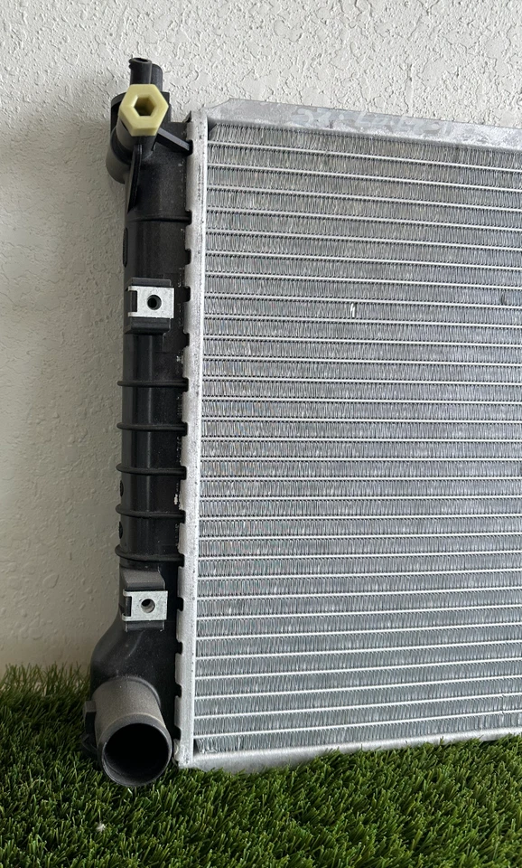 Radiador 1325 para 1990 1991 1992 1993 1994 1995 1996 1997 Ford Probe V6 2,5 L Foto 2 de 4