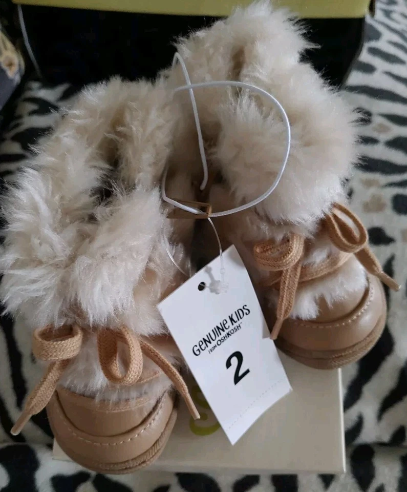 Botas para niños pequeños color tostado Madi moda piel sintética talla 2 - genuinas niños de Oshkosh - nuevas en caja Foto 4 de 4