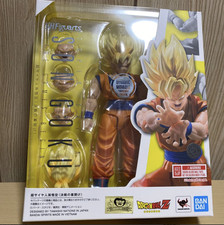 S.H.Figuarts Super Saiyan Son Goku Awakening of Battle Dragon Ball Z Japan