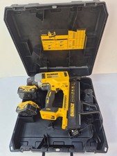 Cloueuse à béton DeWalt DCN890 18V XR 2x5ah batteries 