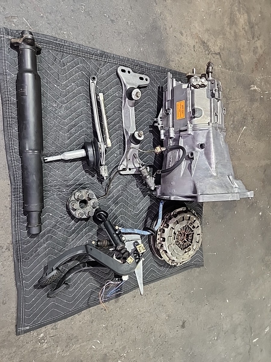 　E36　325iクーペ　純正シート　2脚セット　直接取りに来る方限定 BMW E36 325i 325is 323 328 Getrag Manual 5 Speed Transmission Swap