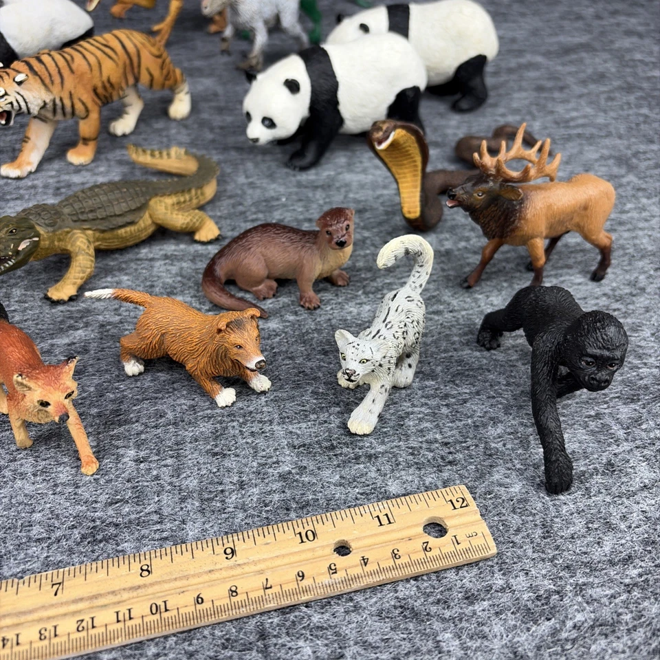 Lot of 28 Safari Ltd Toy Medium/Large Animals - Reptiles, Mammals, Dinos & more! - Image 4 of 4
