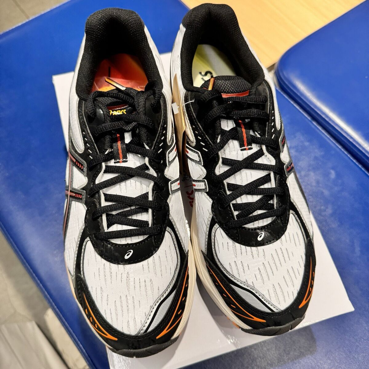 NEW ASICS Bleach x GT 2160 'Ichigo Kurosaki' 1203A722-100 NEW ASICS Bleach x GT 2160 'Ichigo Kurosaki' 1203A722-100