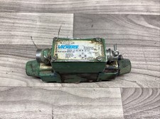 VICKERS Directional Control Valve DG4V-3-6C M-W-B-40 Used Pilot Valve #803F68PR6