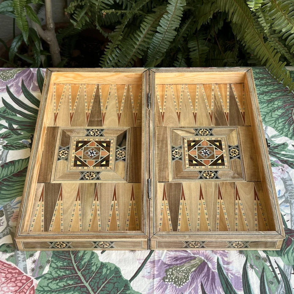 Backgammon Set and Chess Board from Lebanon Handmade with Mother of Pearl Inlays - Image 3 of 4