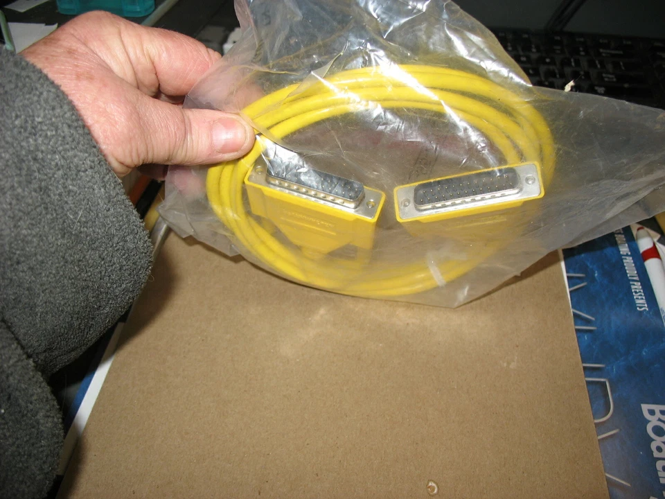 OEM PC ANYWHERE Parallel Data Transfer CABLE db25 m/m Symantec 07-95-0001 Yellow - Image 2 of 2