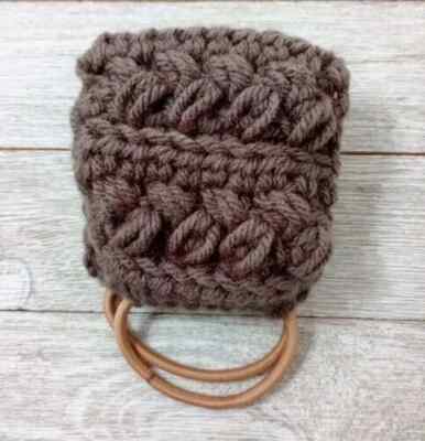 crochet handmade boho kitchen towel holder hanger ONLY  brown puffs new